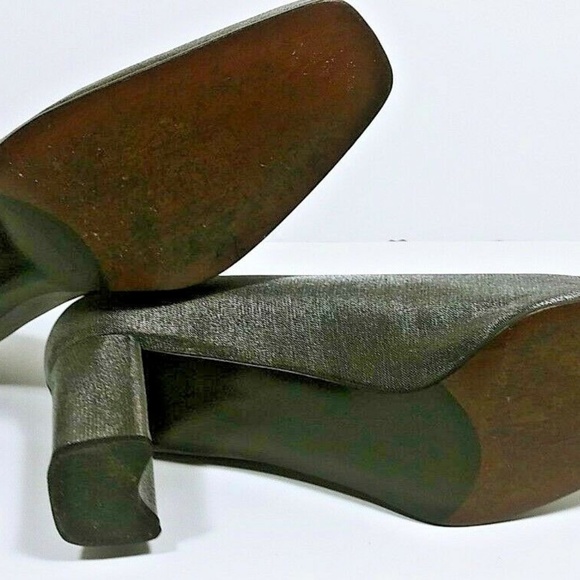 Stuart Weitzman Pewter Silver Satin Shimmer Heels - Picture 8 of 8